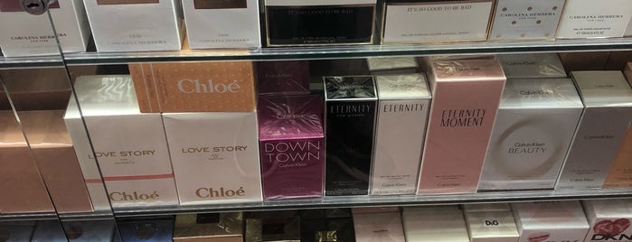 The Perfume Shop is one of Rotina.