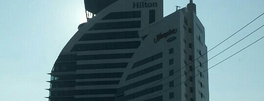 Hampton by Hilton is one of Locais curtidos por Berat Yusuf.