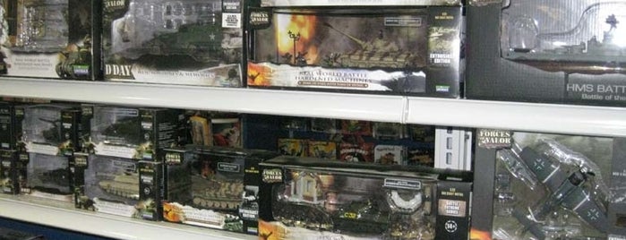 HobbyTown USA is one of Lieux qui ont plu à Michael.