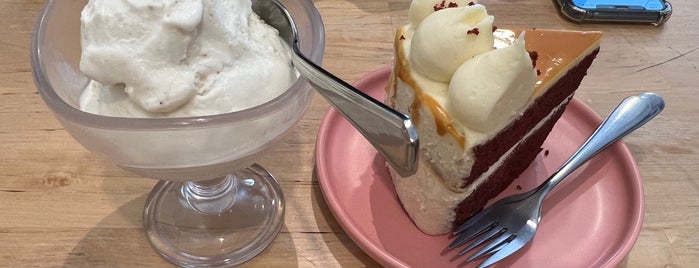 Butter Studio is one of Singapore Foodie.