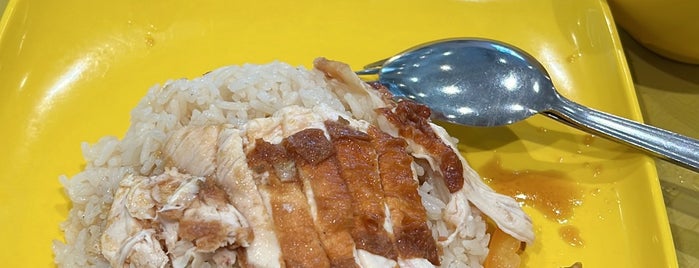 東風發 Tong Fong Fatt Hainanese Boneless Chicken Rice is one of Makan Singapore.