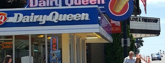 Dairy Queen is one of Brad'ın Beğendiği Mekanlar.