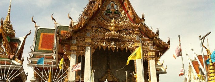 Wat Hua Lampong is one of Guide to Bangkok.