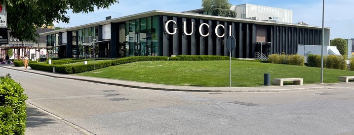 The Mall Luxury Outlet is one of Firenze.