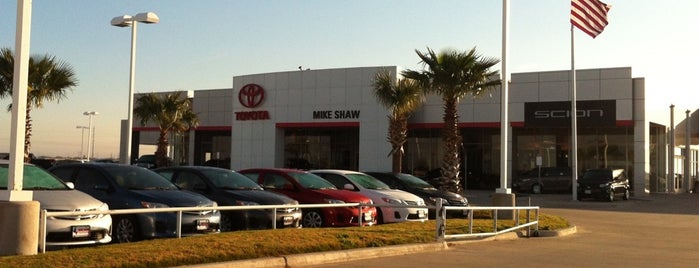 Mike Shaw Toyota is one of สถานที่ที่ Chris ถูกใจ.