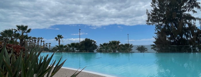 Infinity Pool is one of Tenerife.