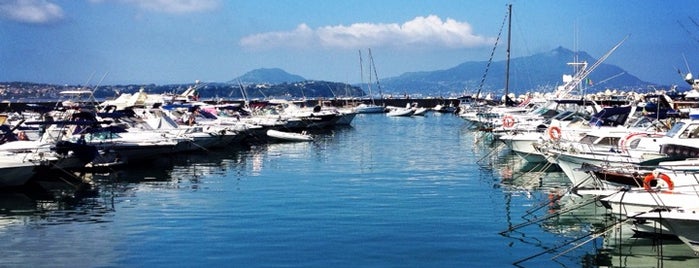 Porto di Procida is one of Posti salvati di Lucy.