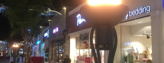 Cafe De Marjin is one of Ülkü Tunahan 님이 좋아한 장소.