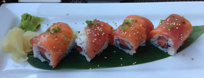 Akari Sushi & Japanese Food is one of Locais salvos de Steven.