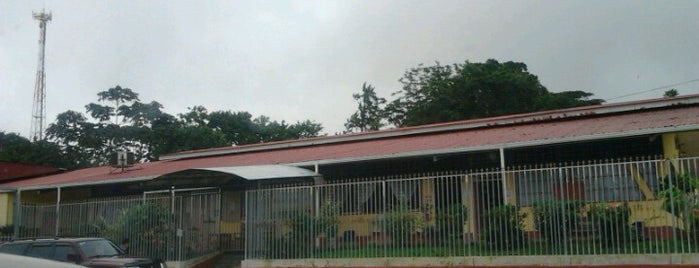 Instituto Educativo de Formación Integral Montecarlo is one of lugares.