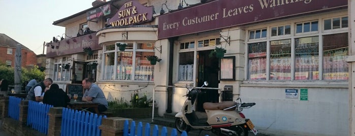 Sun And Woolpack is one of Pubs - London North.