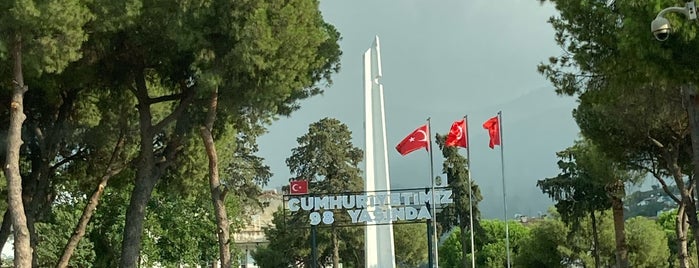 Orta Park is one of izmir.