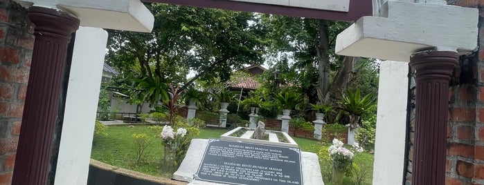 Mahsuri mausoleum is one of Langkawi.