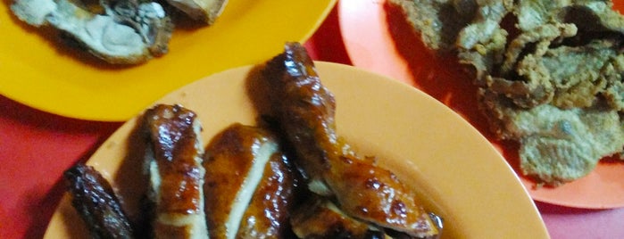 Restoran Wonderful Honey Chicken is one of Ipoh.