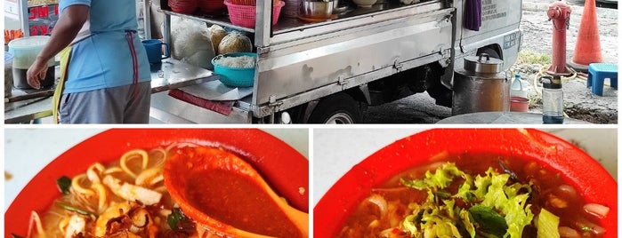 Aik Mee (Prawn Mee & Asam Laksa) is one of Klang Valley foodelicious.