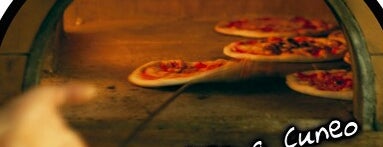 Pizzeria scugnizzo is one of Corinne'nin Kaydettiği Mekanlar.