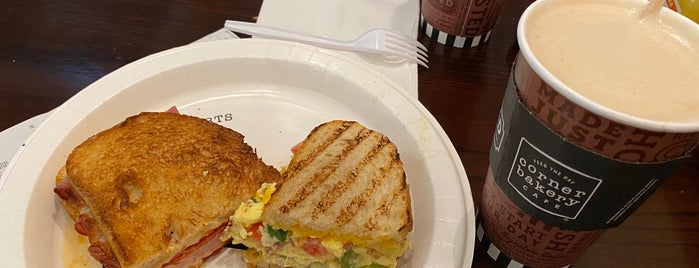 Corner Bakery Cafe is one of Must-visit Food in Chicago.