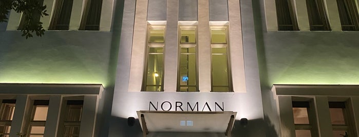 The Norman Hotel is one of Bill'in Beğendiği Mekanlar.
