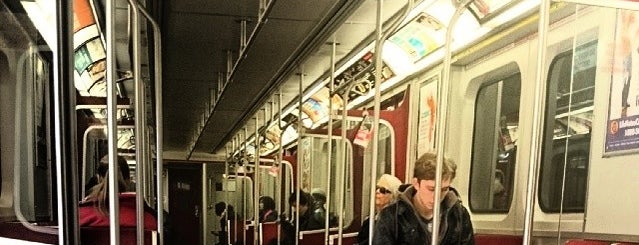 Subway is one of Lieux qui ont plu à Tawseef.