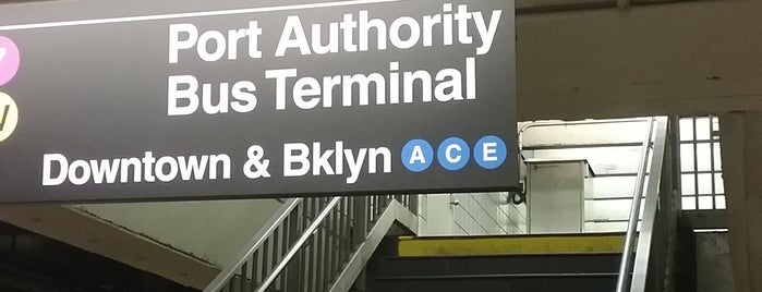 Port Authority Bus Terminal is one of ᴡさんのお気に入りスポット.