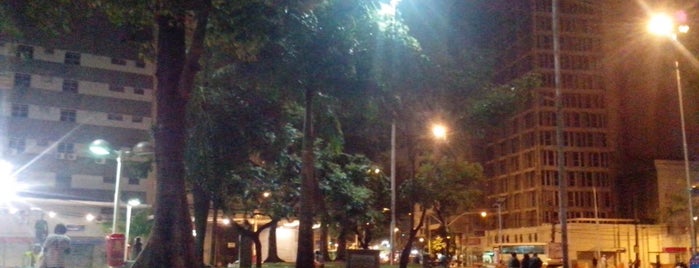 Praça do Diário is one of Lugares favoritos de Monika.