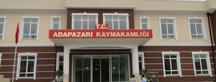 Adapazarı Kaymakamlığı is one of สถานที่ที่ Emrah ถูกใจ.