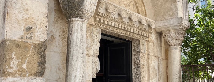 Tempio di San Giovanni al Sepolcro is one of Posti che sono piaciuti a Invasioni Digitali.