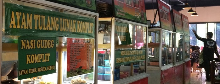 Pujasera Merdeka is one of Must-visit Food in Bandung.