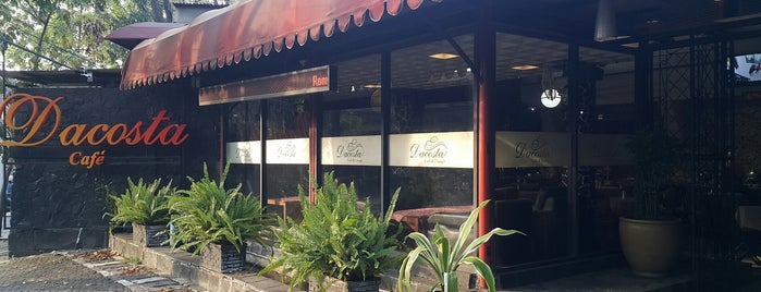 Dacosta Café & Lounge is one of kunjungan khusus makanan berat dan ringan..