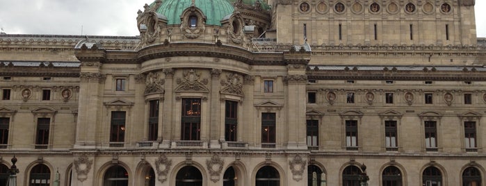 W Paris – Opéra is one of Orte, die Robert gefallen.