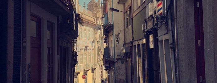 Monument ao Rei Dom Pedro V is one of Porto 🇵🇹.