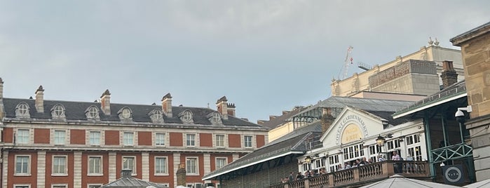 Covent Garden is one of My favorite places in London.