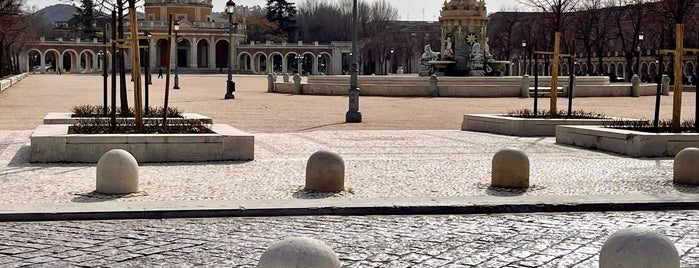 Plaza San Antonio is one of Mis Lugares.