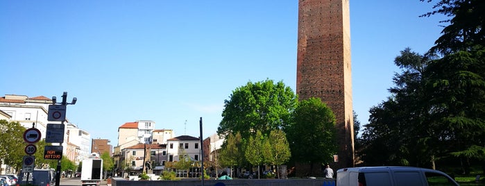 Piazza Matteotti is one of Tempat yang Disukai Vito.