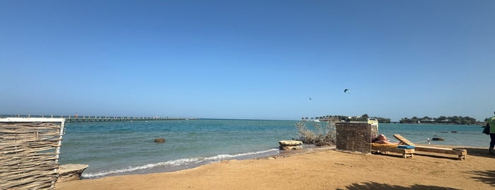 Zeytuna Beach El Gouna is one of Tempat yang Disimpan A Z I Z🗽.