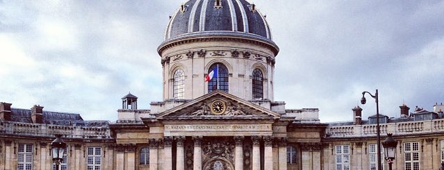 Institut de France is one of À tester à Paris.
