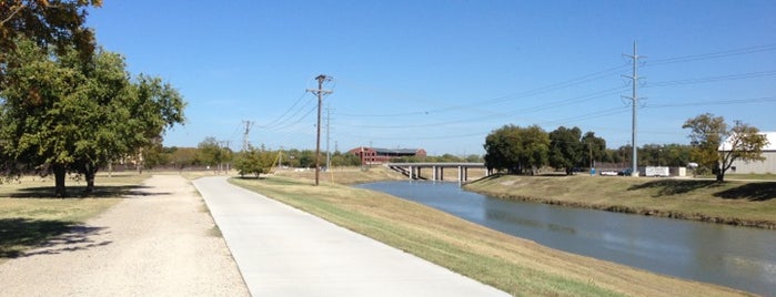 River Park Trailhead - Trinity Trails is one of Venues to be seen in FTW.