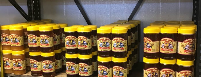 Bennett Honey Farm is one of Bradさんのお気に入りスポット.