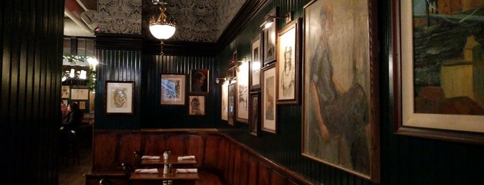 Flatiron Hall Restaurant and Beer Cellar is one of Manhattan.