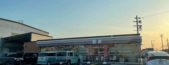 セブンイレブン 兵庫太子下阿曽店 is one of 兵庫県西播地方のコンビニエンスストア.