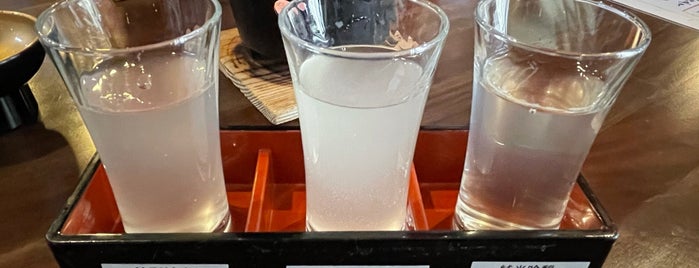 灘菊酒造 前蔵 is one of 食べ物屋さん.