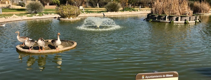 Parque Municipal de Gines "Concejala Dolores Camino" is one of Sitios.