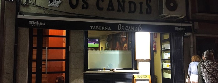Taberna Os candís is one of Lieux qui ont plu à juan.