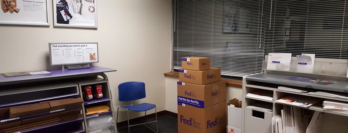 FedEx Ship Center is one of Diary of the Open Road Checkpoints.