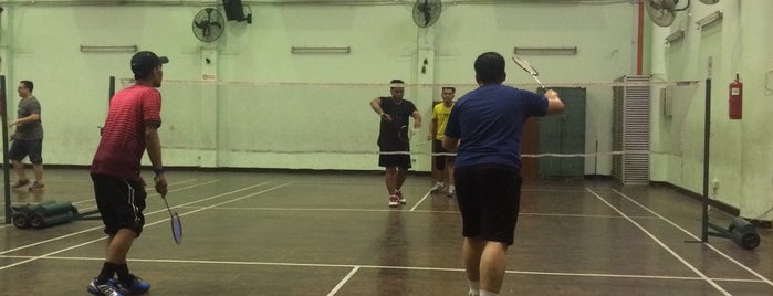 Badminton Court is one of สถานที่ที่ ꌅꁲꉣꂑꌚꁴꁲ꒒ ถูกใจ.