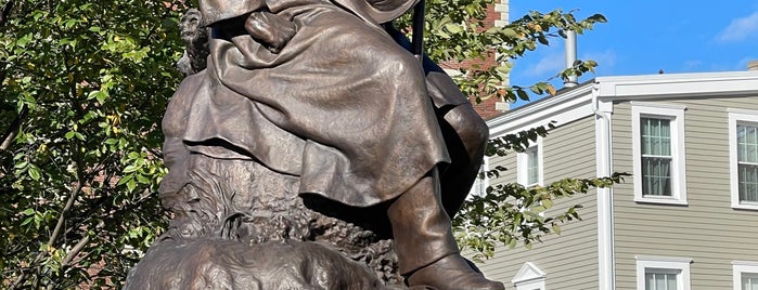 Nathaniel Hawthorne Statue is one of Salem.