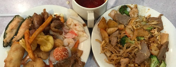 8 Lucky Buffet is one of Top 10 places to try this season.