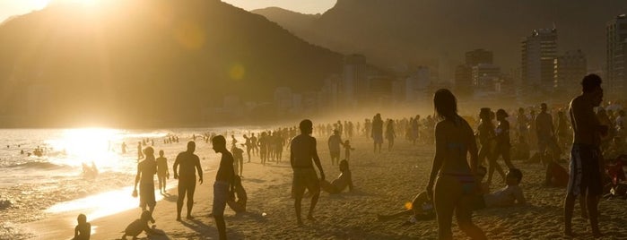 Praia de Ipanema is one of Foursquare 9.5+ venues WW.