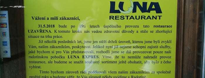 Luna Restaurant is one of okolí Prahy.