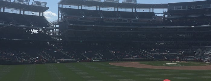 Nationals Park is one of สถานที่ที่ Christine ถูกใจ.